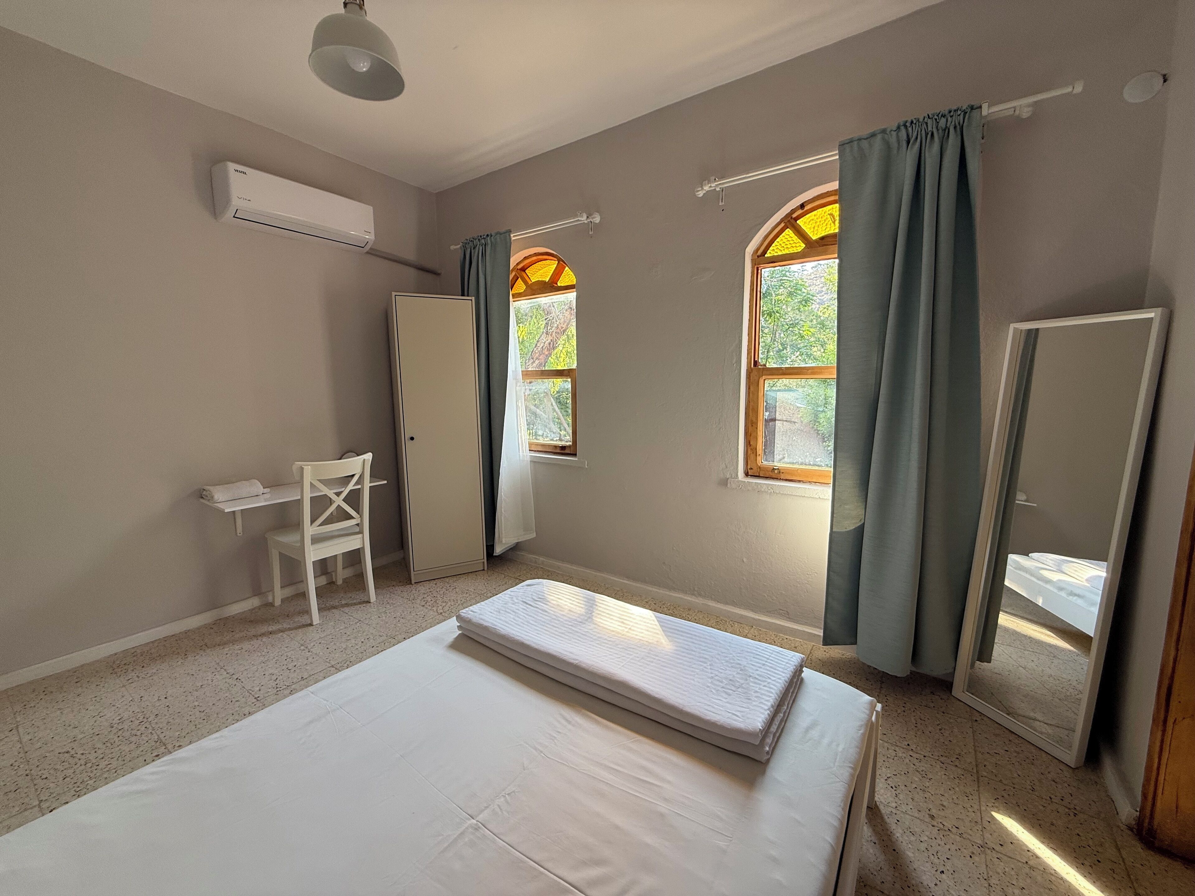 Comfort Room, Garden View | Desk, laptop workspace, free WiFi