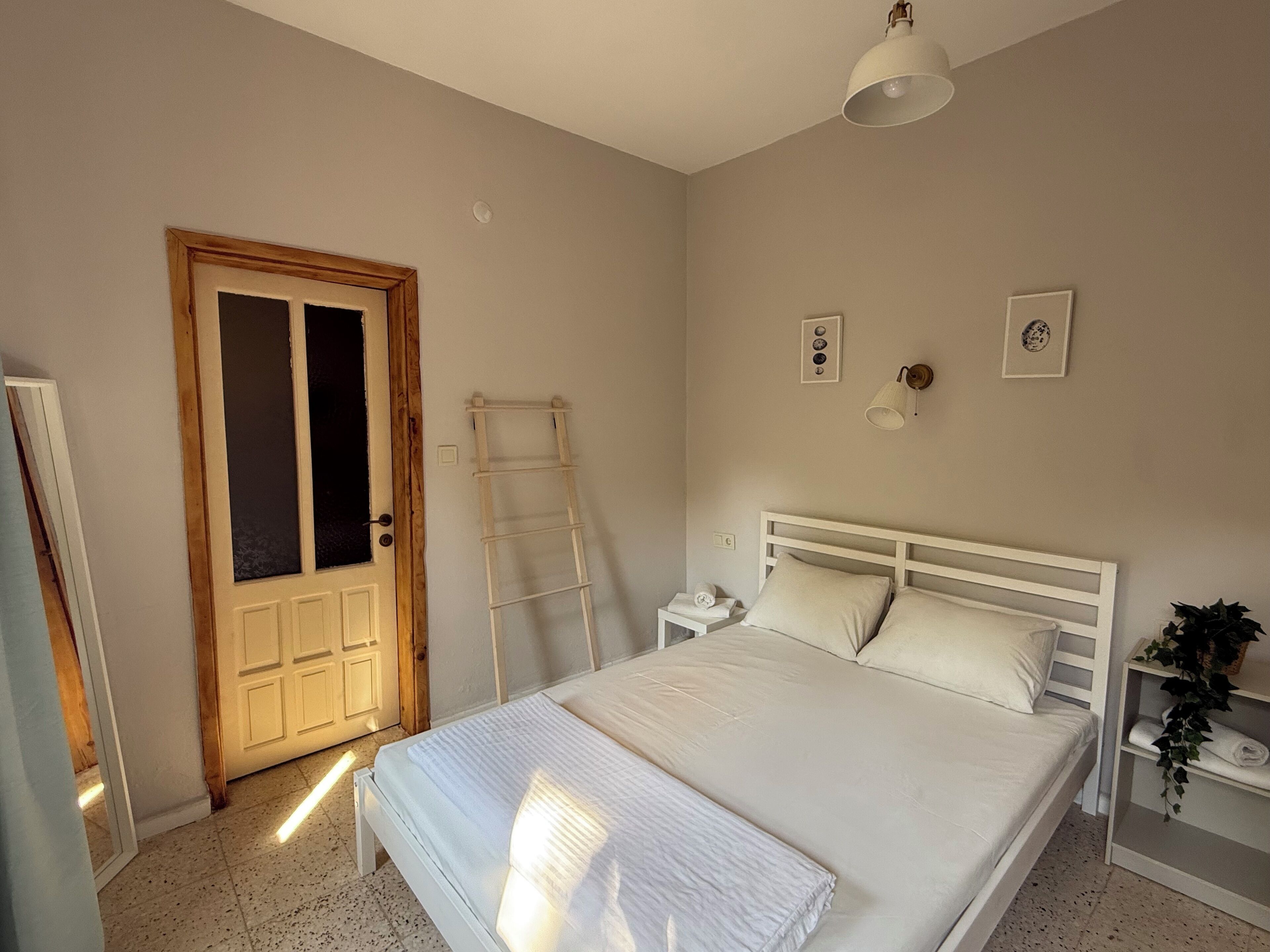 Comfort Room, Garden View | Desk, laptop workspace, free WiFi