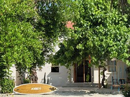 Fachada de la propiedad