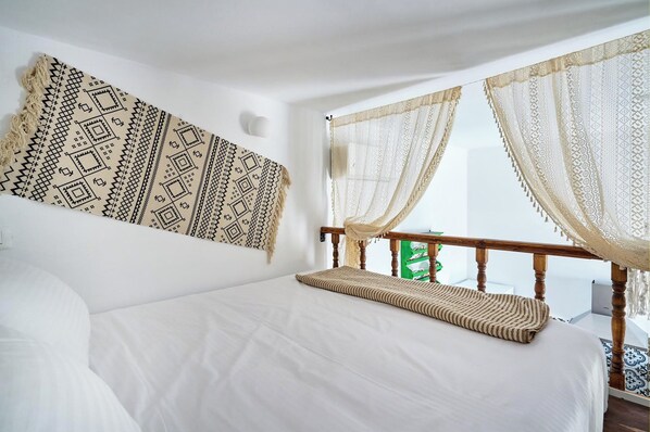 1 bedroom, iron/ironing board, free WiFi, bed sheets - Vasileios Moments-Eva (Rodos)