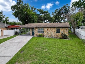 Exterior - Screened Patio |  Fenced Yard | Walk to St. Joseph's Hospital (Tampa)