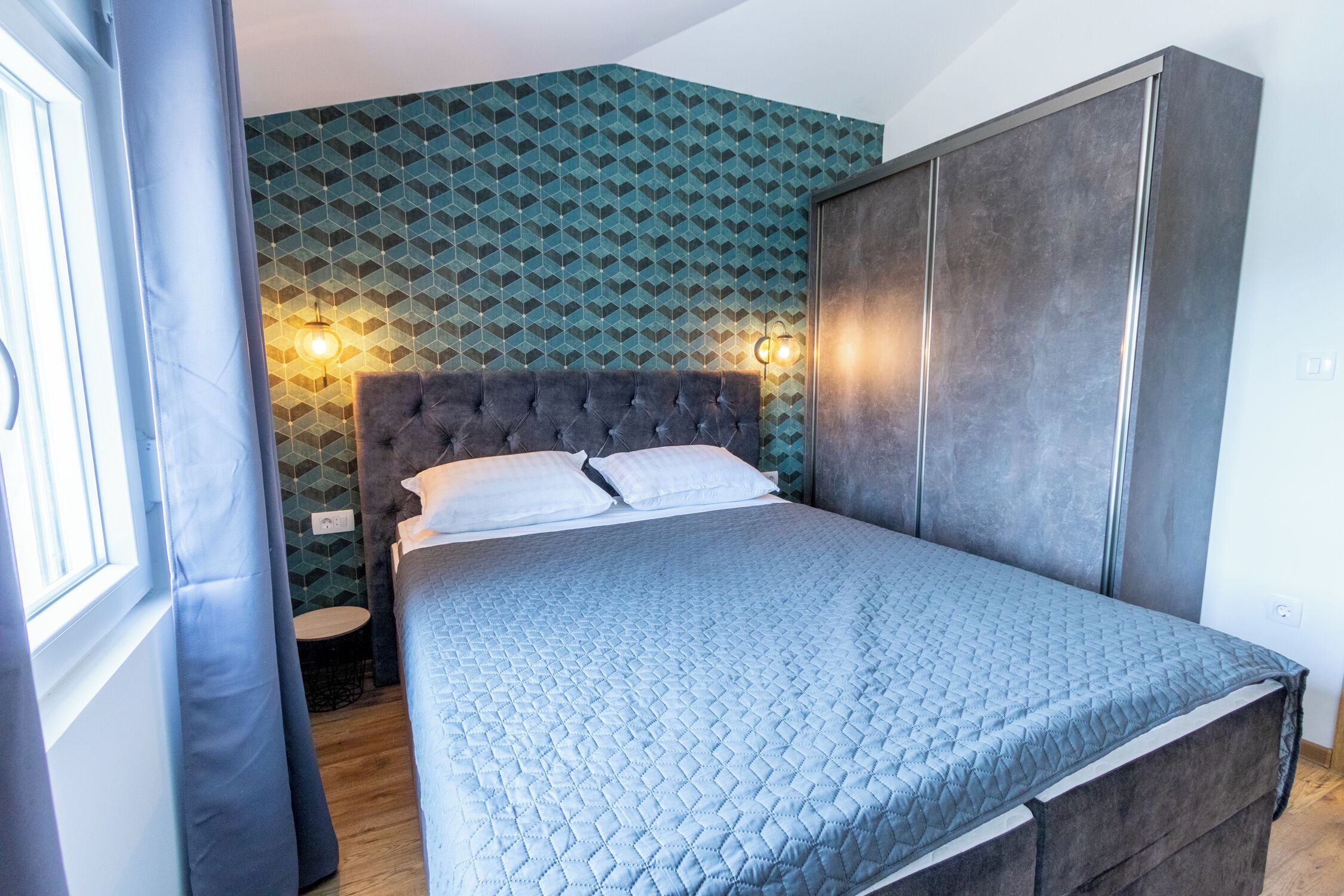 1 غرفة نوم ومكواة/لوح كي وسرير سفر وواي فاي مجانًا