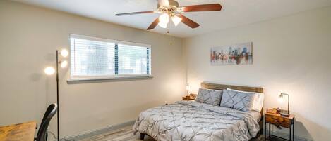 Schreibtisch, Bügeleisen/Bügelbrett, Reisekinderbett, kostenloses WLAN