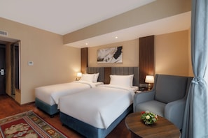 Minibar, desk, laptop workspace, blackout curtains