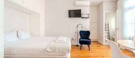 Strykjärn/strykbräda, gratis wi-fi och sängkläder