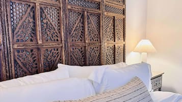 4 Schlafzimmer, Schreibtisch, Bügeleisen/Bügelbrett, WLAN
