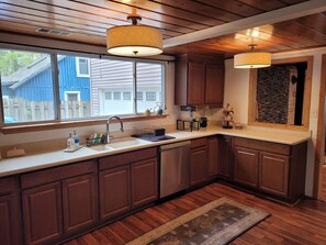 Fridge, microwave, oven, stovetop - Seven Oaks at Bass Lake - Beautiful Lakefront Getaway with Dock and Canoe! (National City)