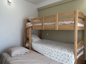 2 bedrooms, free WiFi