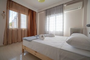2 bedrooms, iron/ironing board, WiFi, bed sheets - Athens Vibe Apartment – Gazi by ΜΡS (Athina)