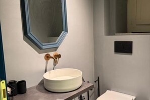 Shower, hair dryer, bidet, towels - Gemma Luxury Apartments (Catania)