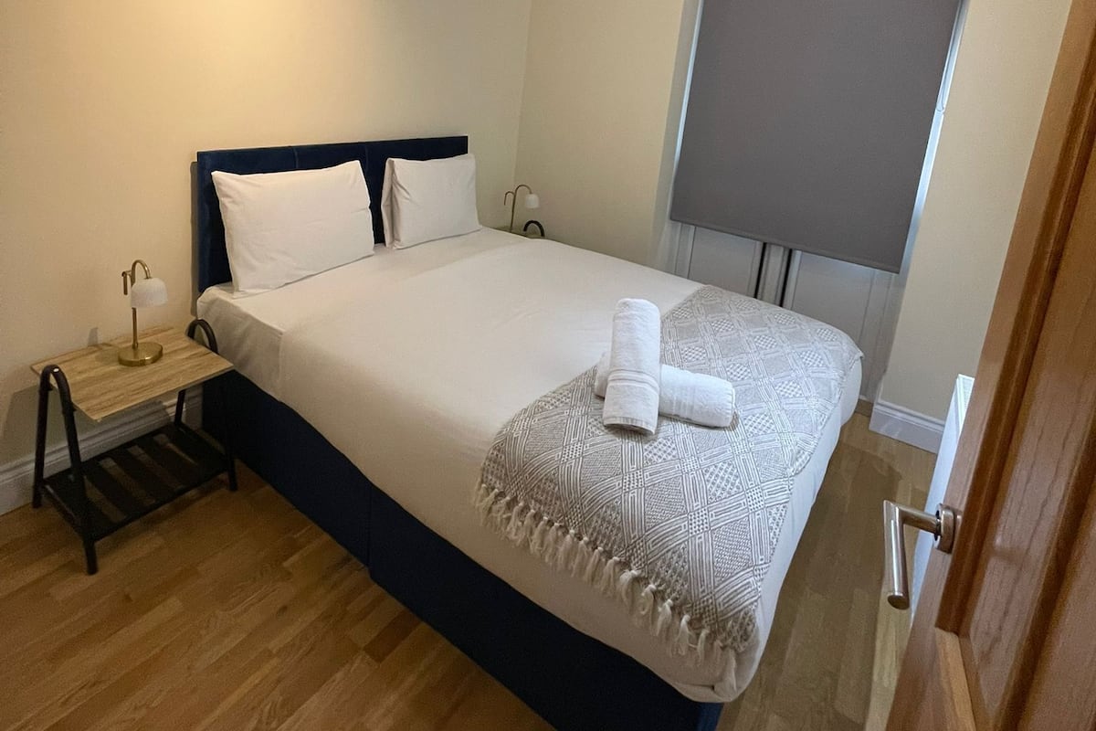Basic Studio, Private Bathroom | Iron/ironing board, free WiFi