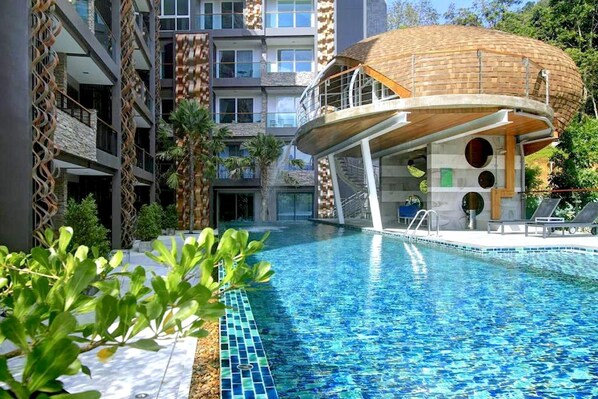 Outdoor pool - Emerald Hill Patong Apartment 421 (Patong)