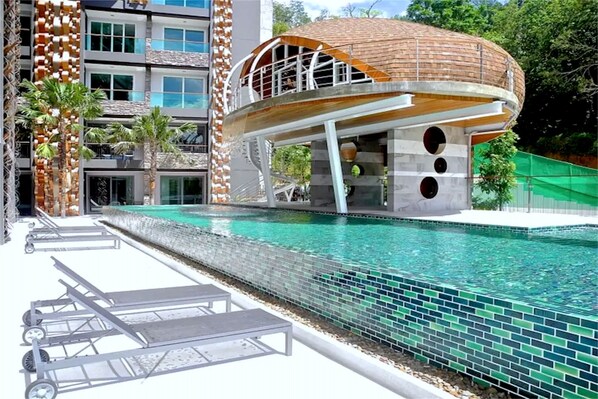 Utomhuspool