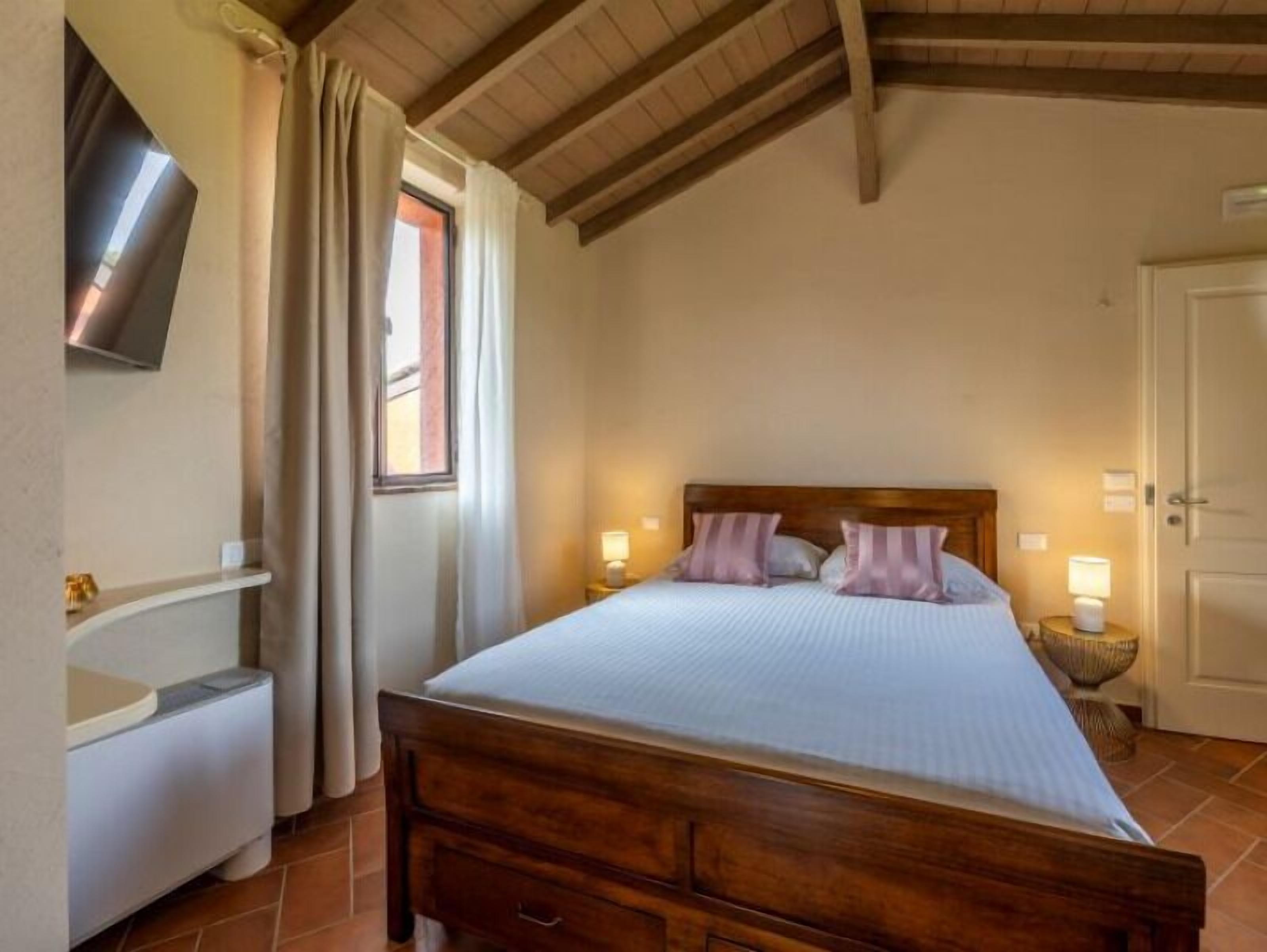 Junior kamer | Een kluis op de kamer, verduisterende gordijnen, gratis wifi