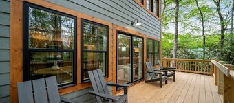 Charming Modern Cabin in Quiet Setting