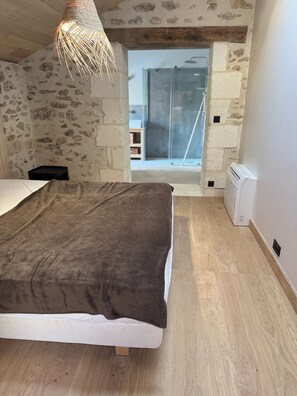 3 bedrooms, Internet, bed sheets