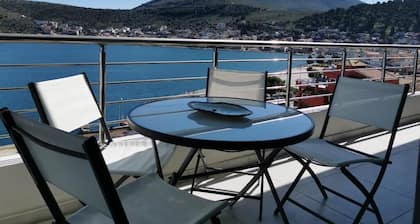 3-bedroom family friendly duplex panoramically overlooking beautiful Amfilochia