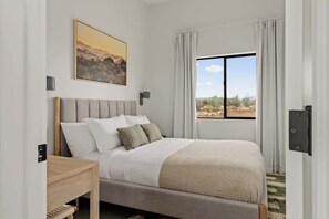 2 chambres, fer et planche à repasser, lit parapluie, Wi-Fi