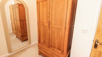 كوخ | المنشأة من الداخل