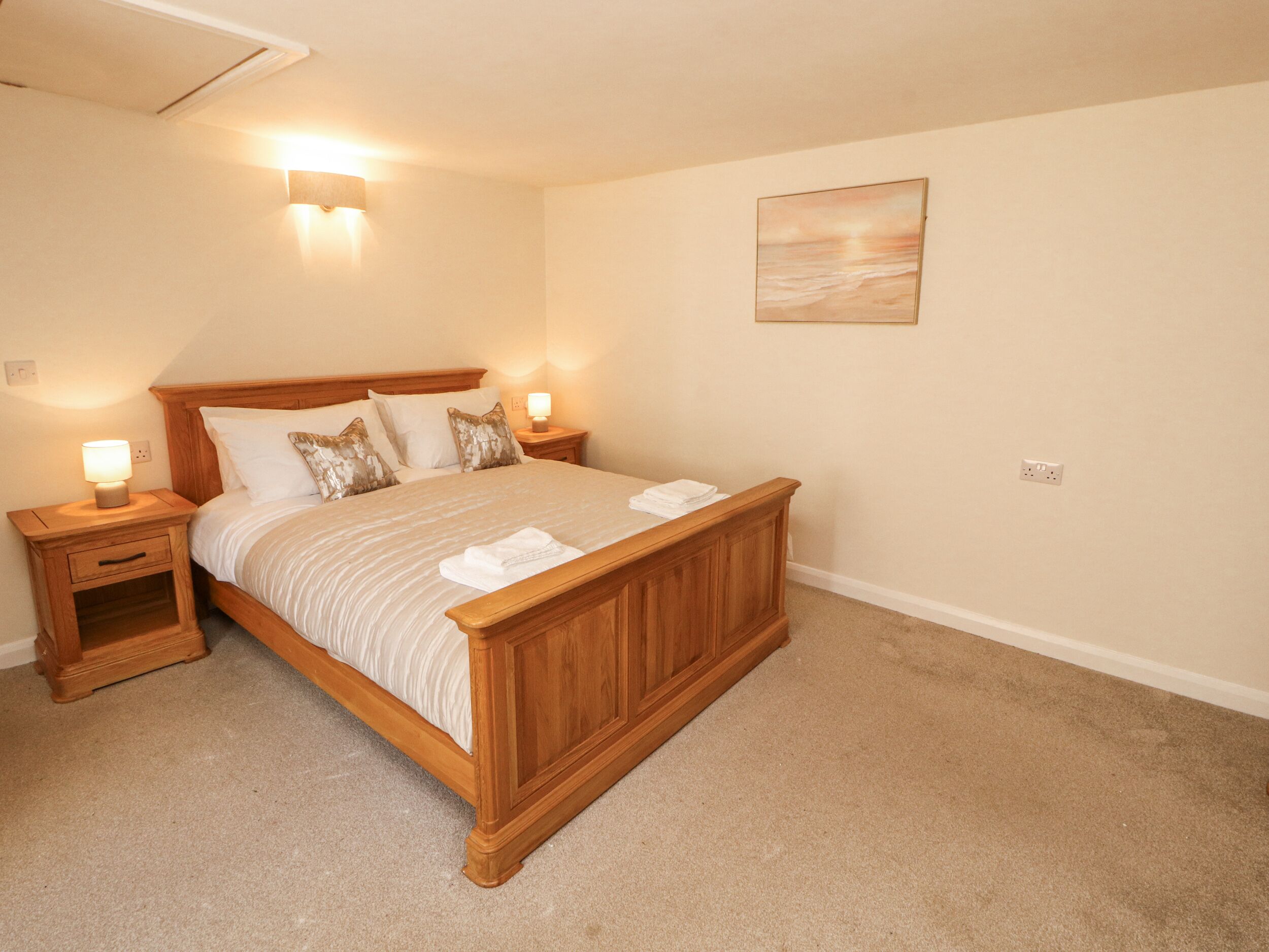 Cottage | 4 bedrooms, individually decorated, individually furnished, free WiFi