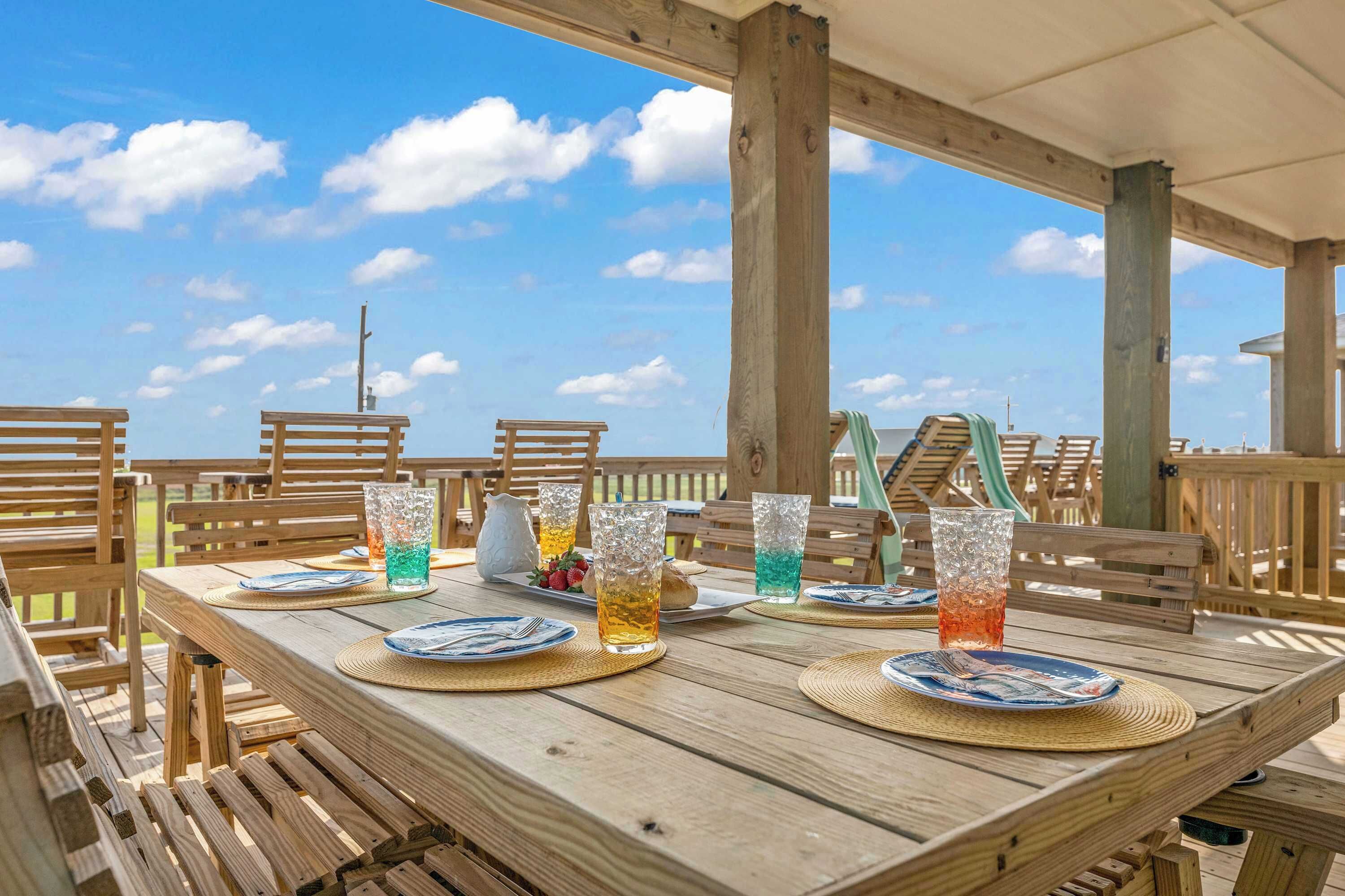 屋外ダイニングエリア