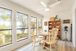 Dining - Waterfront Lake Retreat • Private Dock & Fire Pit (Anacoco)