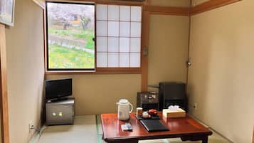 Basic Twin Room, Mountain View | Wi-fi percuma