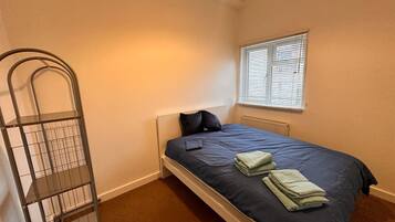 1 bedroom, WiFi, bed sheets