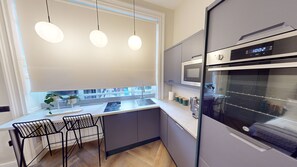 Microwave, oven, stovetop, dishwasher