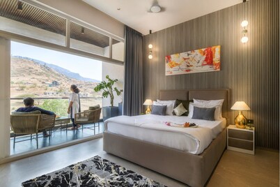 Tulip Villa, Nashik by Ebony Stays | Spacious 4 BHK Villa in Nashik
