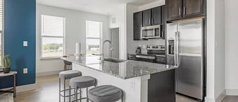 Apartment, 2 Bedrooms | Private kitchen | Full-size fridge, microwave, oven, stovetop
