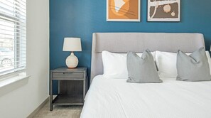 Apartment, 3 Bedrooms, 2 Bathrooms (3 QueenBed)