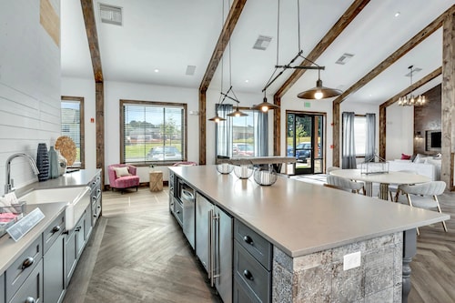 Balch Road Apartments by Landing