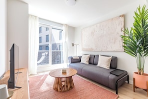 Apartment, 1 Double Bed with Sofa bed, Terrace | Living area - Caterina Madrid Rio (Madrid)