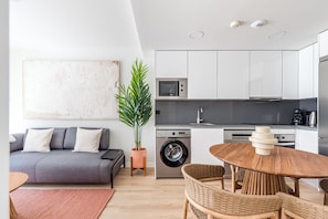 Apartment, 1 Double Bed with Sofa bed, Terrace | Living area - Caterina Madrid Rio (Madrid)