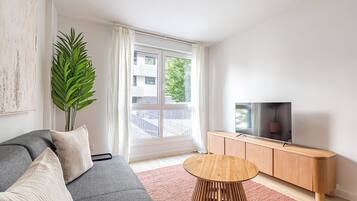 Apartment, 1 Double Bed | Living area