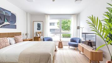 Estudio, 1 cama doble | Tabla de planchar con plancha, wifi gratis, ropa de cama