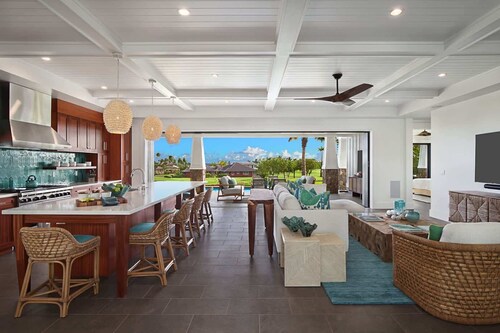 5BR I Hale Nani at Kukui ula - Poolside Luxe Family Hideaway