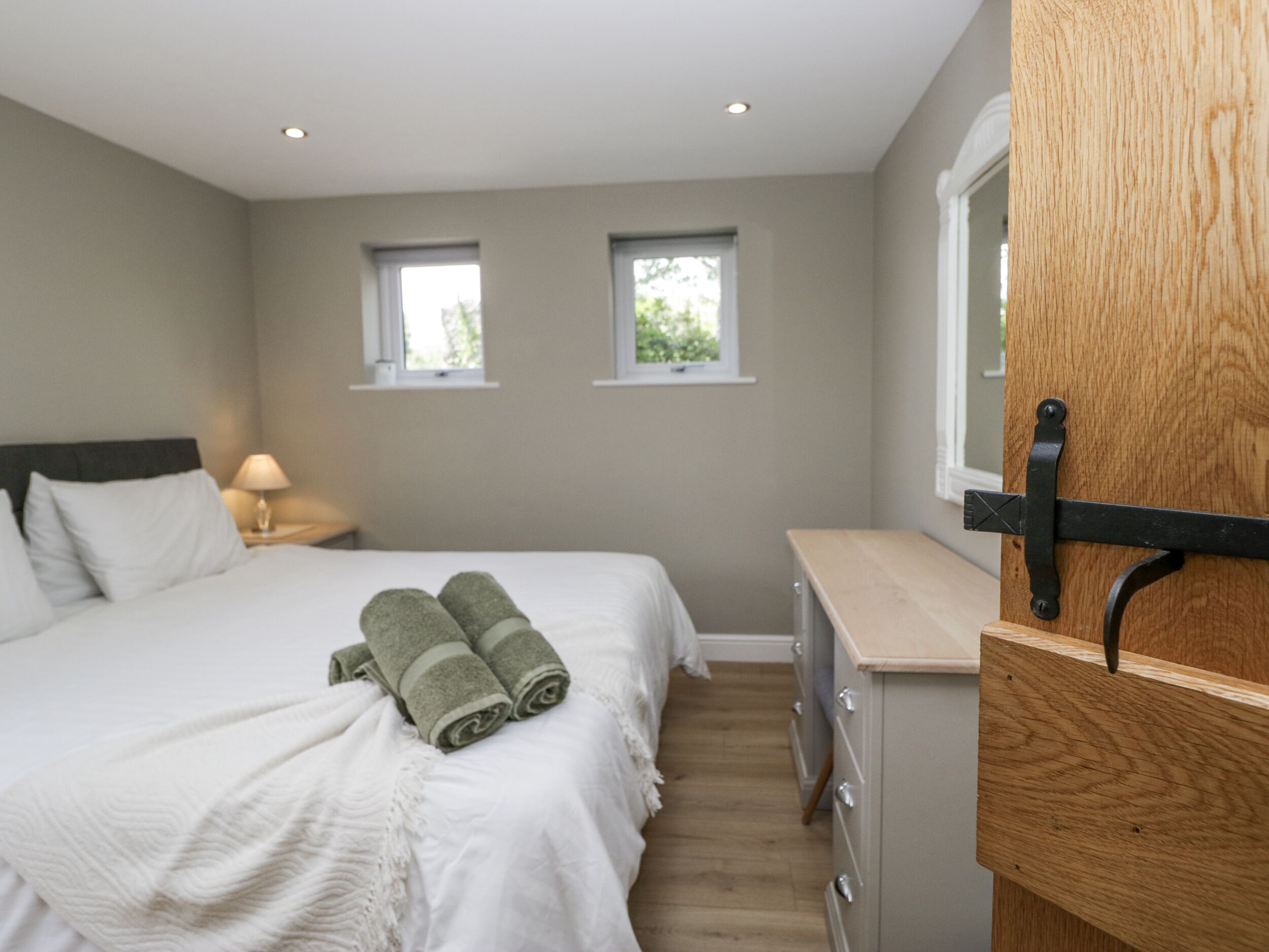 1 bedroom, individually decorated, individually furnished, free WiFi