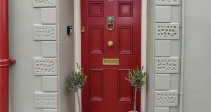 18 Main Street