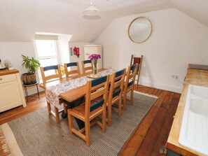 Dining - 18 Main Street (Fishguard)