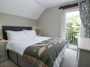 2 habitaciones, decoración personalizada y muebles diferentes 