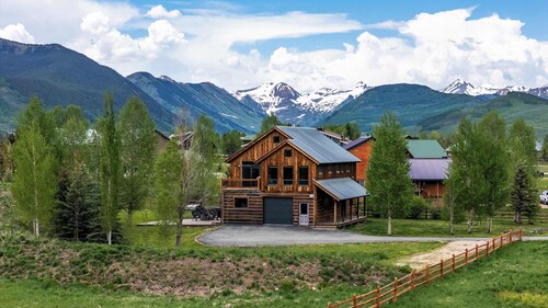 Slate View Dreams,  Close to CB, hot tub, deck, patio, firepit, views!