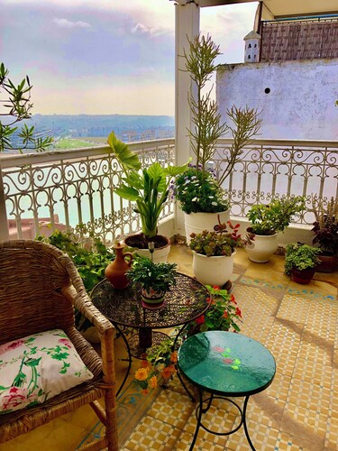 Idyllic house with terrace in the heart of Les Oudayas
