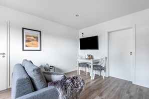TV - Apartment 1 with Wi-Fi (Weddingstedt)