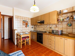 Oven