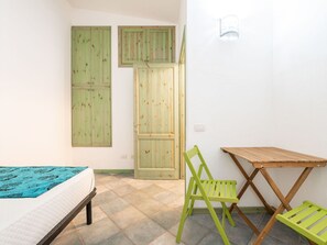 2 bedrooms, travel cot