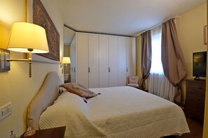 3 habitaciones, tabla de planchar con plancha y wifi gratis 