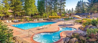 New Listing! Modern Mountain Basecamp @ 7th Mountain Resort!