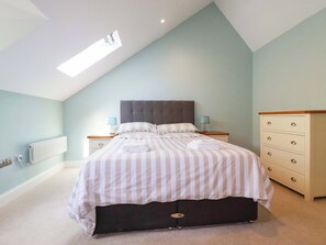 2 bedrooms, individually decorated, individually furnished, free WiFi